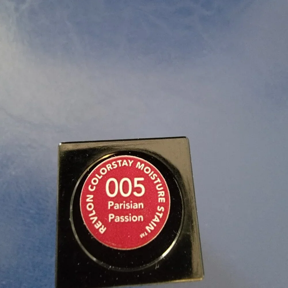 Revlon ColorStay Moisture Stain Lipstick Shade 005 Parisian Passion
